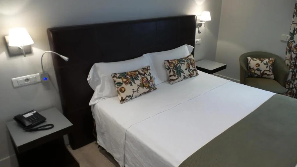 Einzelzimmer — Hotel Moderno Puerta del Sol
