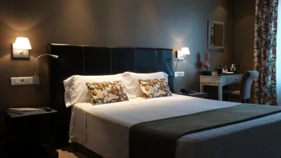 Hotel Moderno Puerta del Sol — Foto 7