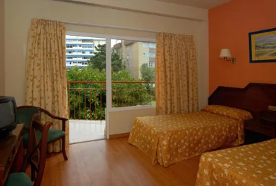 Hotel Monarque Cendrillón — foto 11