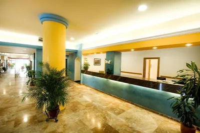 Hotel Monarque Torreblanca — Foto 7