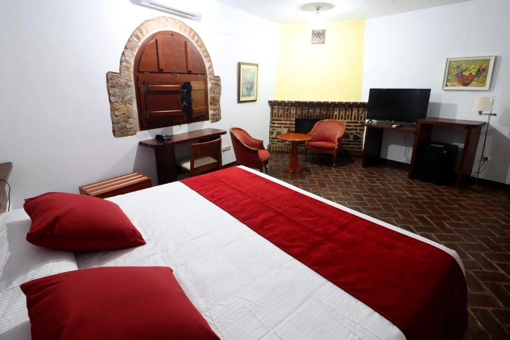 Doppelzimmer — Hotel Monasterio de Rocamador