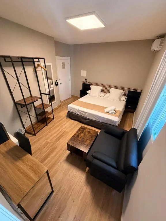 Quarto Duplo com banheira de hidromassagem — Hotel Monasterio Granada - Adults Only