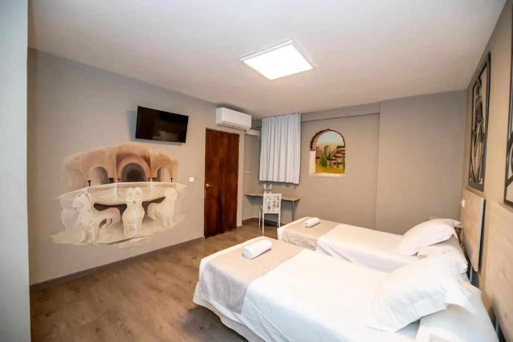 Quarto Duplo Económico - 1 ou 2 camas — Hotel Monasterio Granada - Adults Only