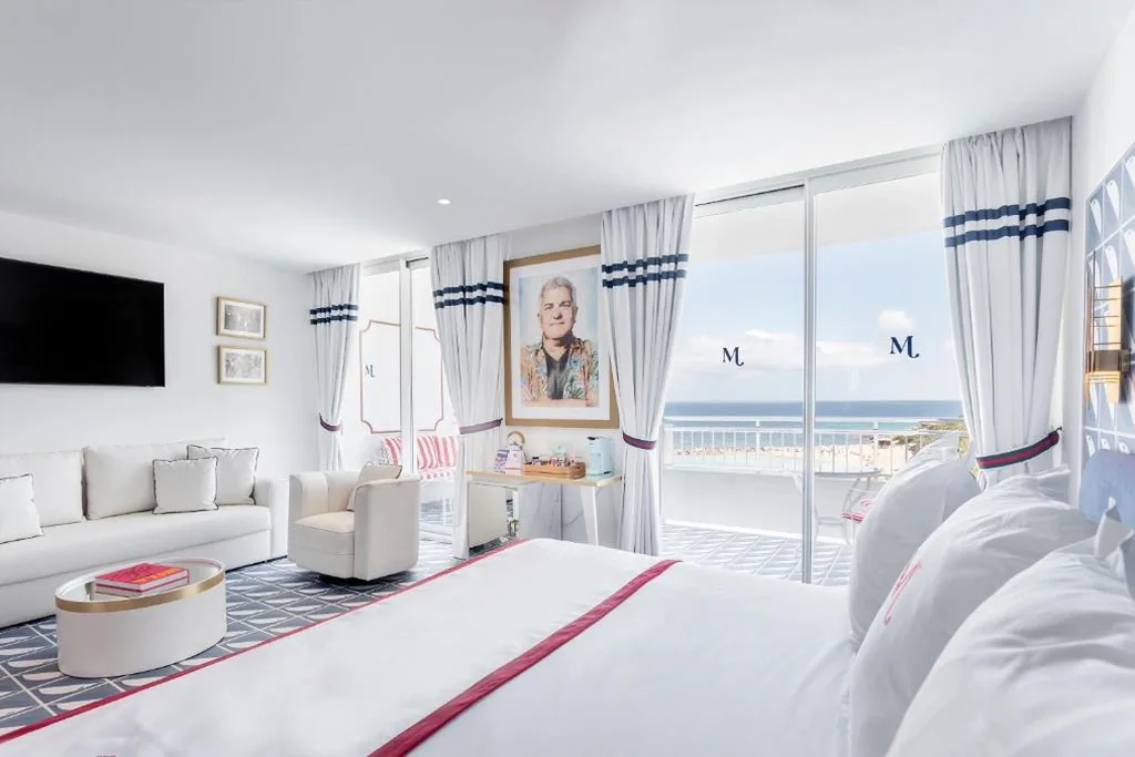 Suite con vistas al mar y balcón - Homenaje a Ibiza — Hotel Mongibello Ibiza