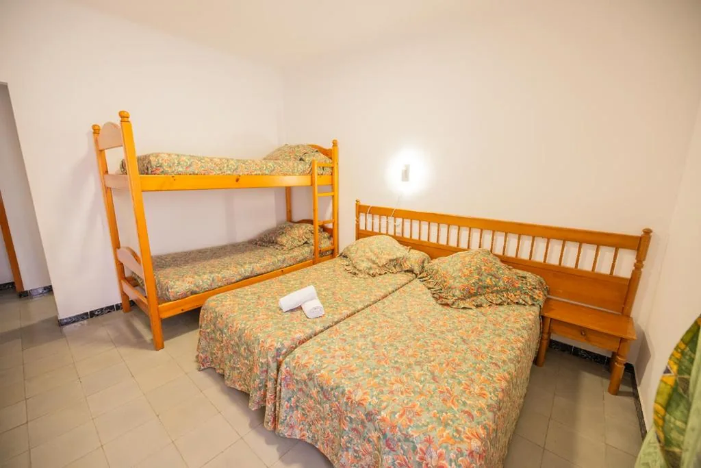 Quarto Familiar Standard — Hotel Montana by Bossh! Hotels