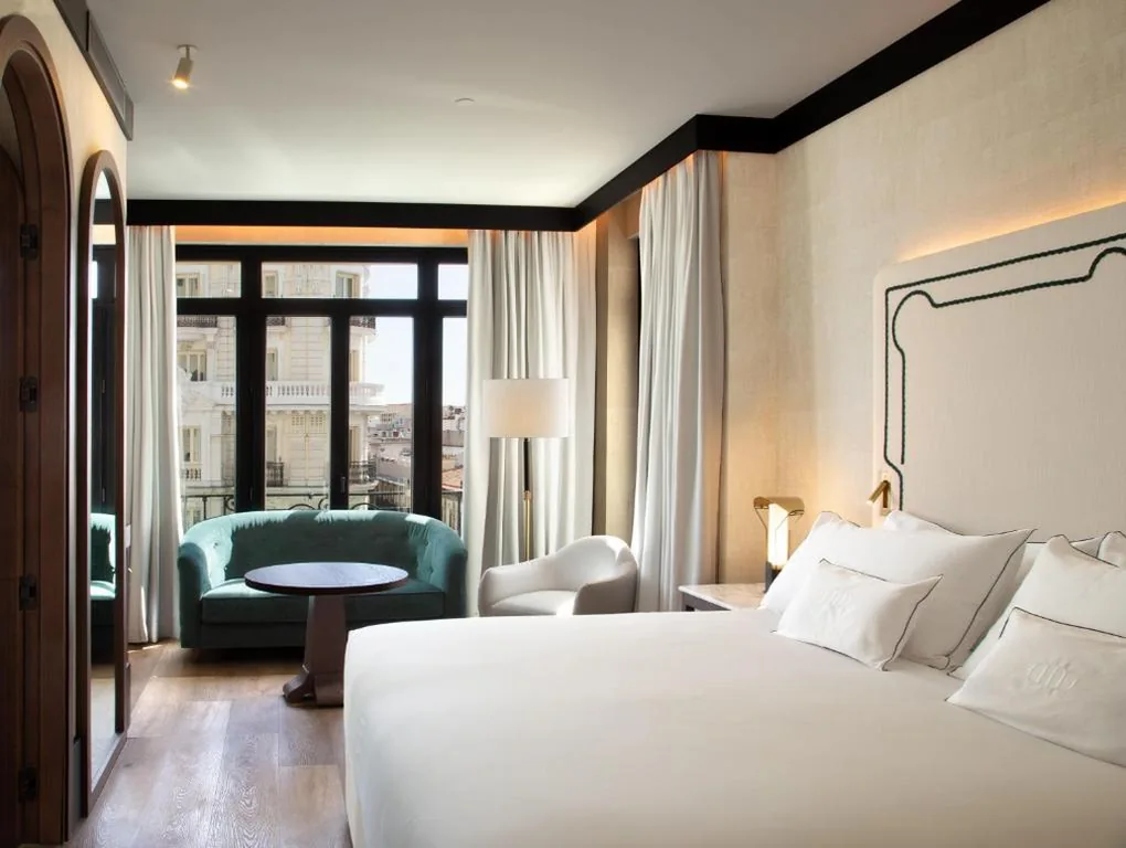 Esperanza客房 - 1张特大双人床 — Hotel Montera Madrid, Curio Collection By Hilton