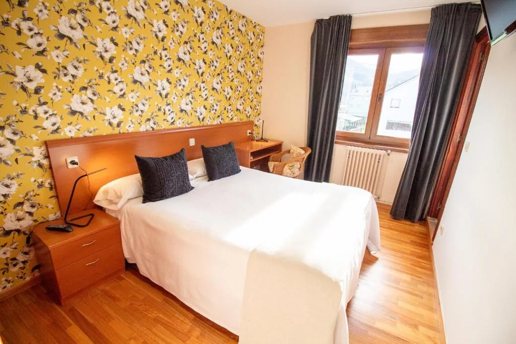 Doppelzimmer — Hotel Montero