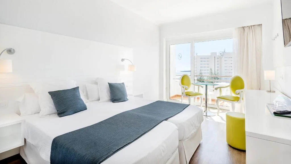 Habitación Doble con vistas al mar — Hotel Morito