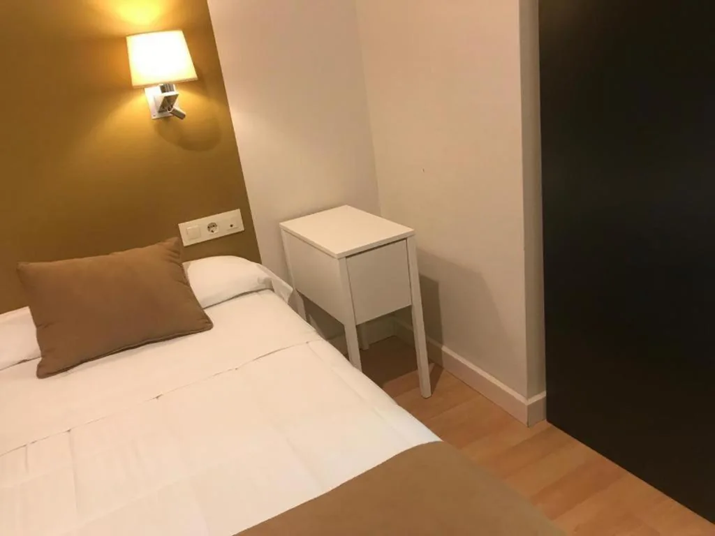 Habitación Individual — Hotel Moya