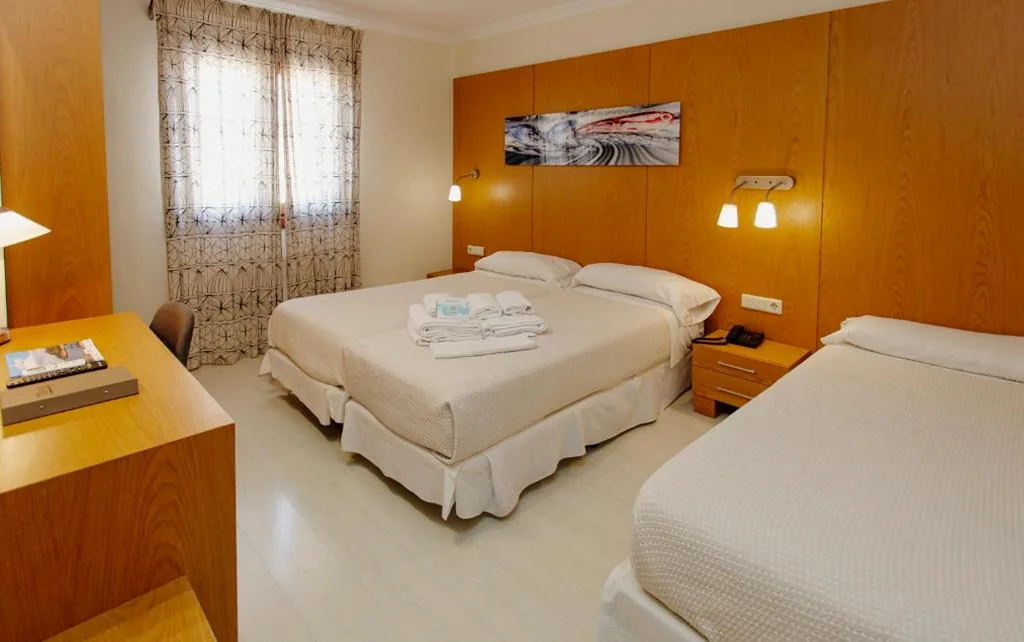 Camera tripla — Hotel MR Costa Blanca