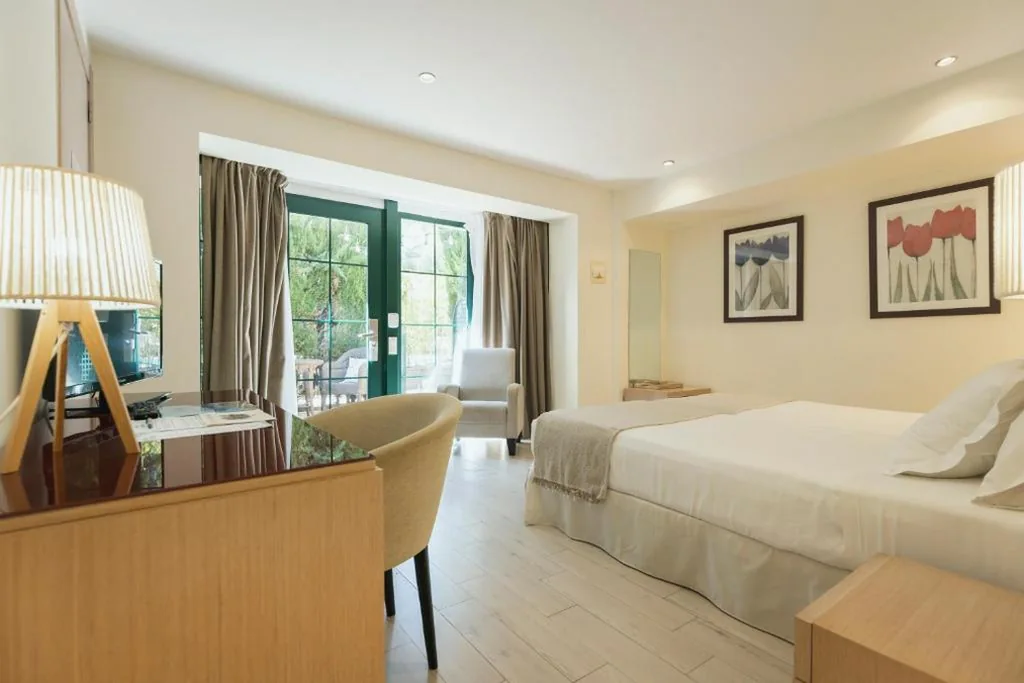 Habitación Doble Estándar - 1 o 2 camas — Hotel MR Les Rotes