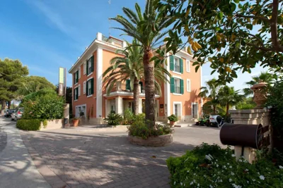 Hotel MR Les Rotes — foto 6