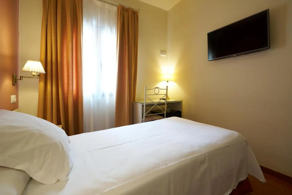 单人间 — Hotel Murillo