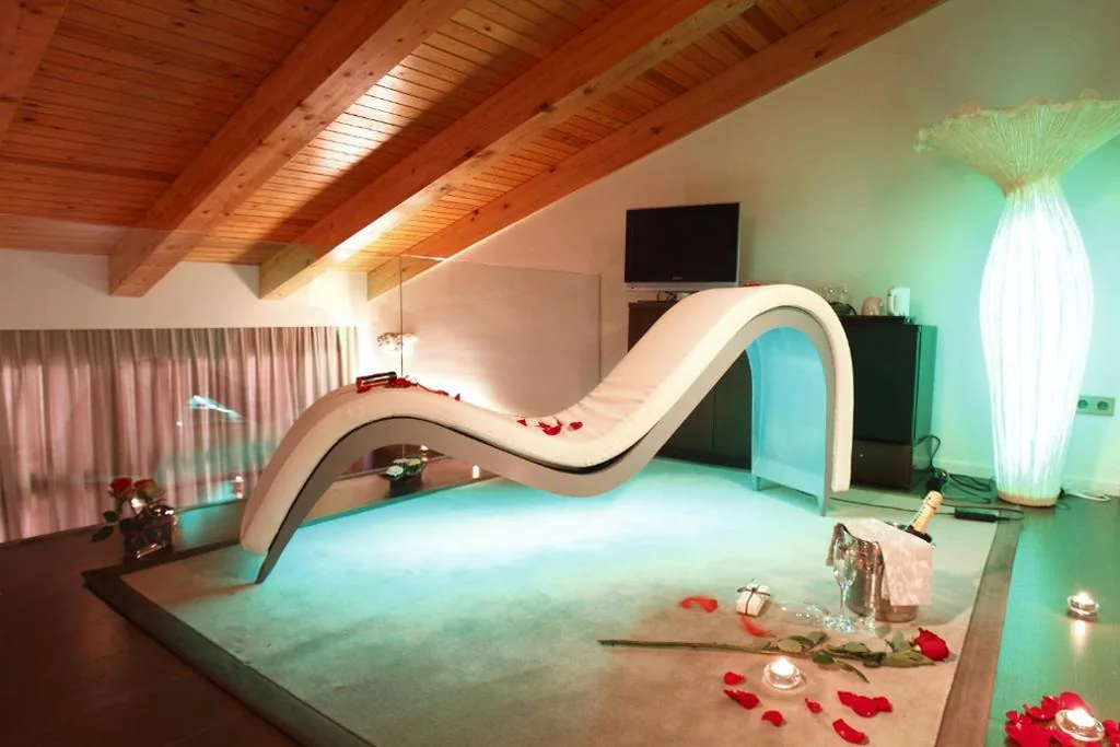 Suite Exclusiva — Hotel Museu Llegendes de Girona