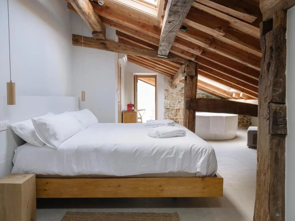 Suite Junior — Hotel Nafarrola - Gastronomy & Wine