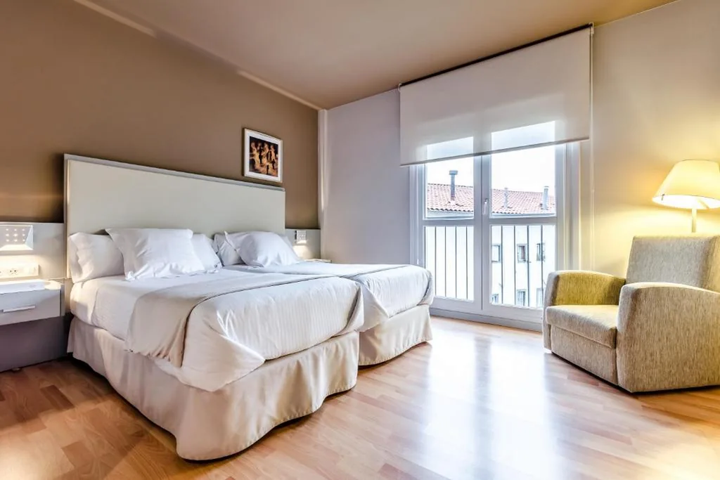 Doppelzimmer – 1 oder 2 Betten — Hotel Nagusi