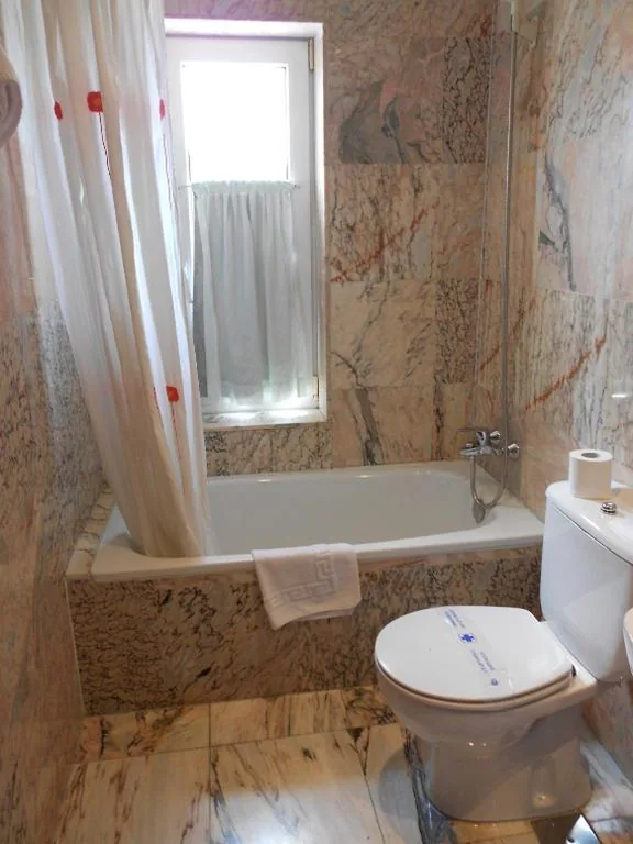 Habitación Triple — Hotel Narcea