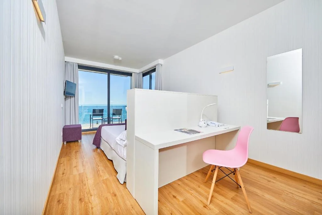 Camera matrimoniale Superior con vista panoramica sul mare — Hotel Negresco - Adults Only