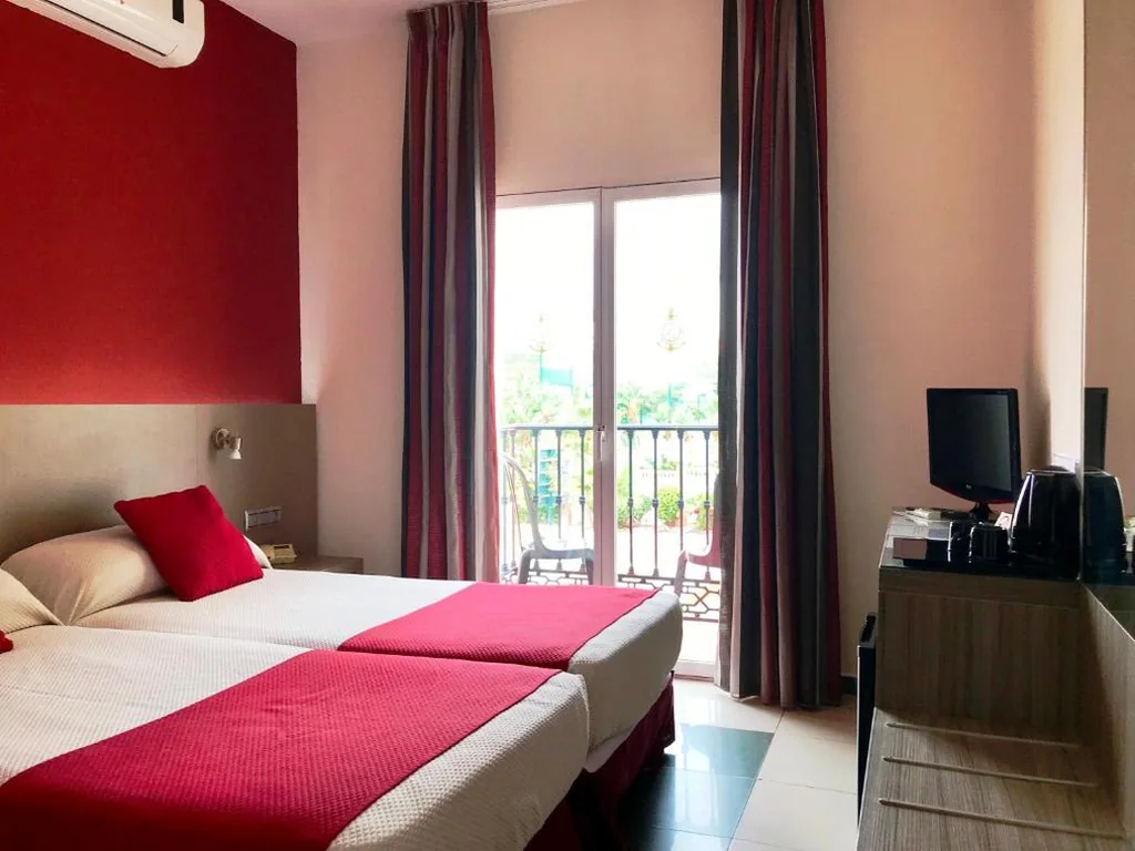 Camera Doppia con balcone — Hotel Nerja Club by Dorobe