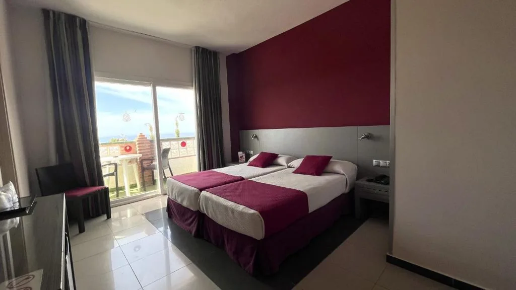 Camera Doppia Superior — Hotel Nerja Club by Dorobe