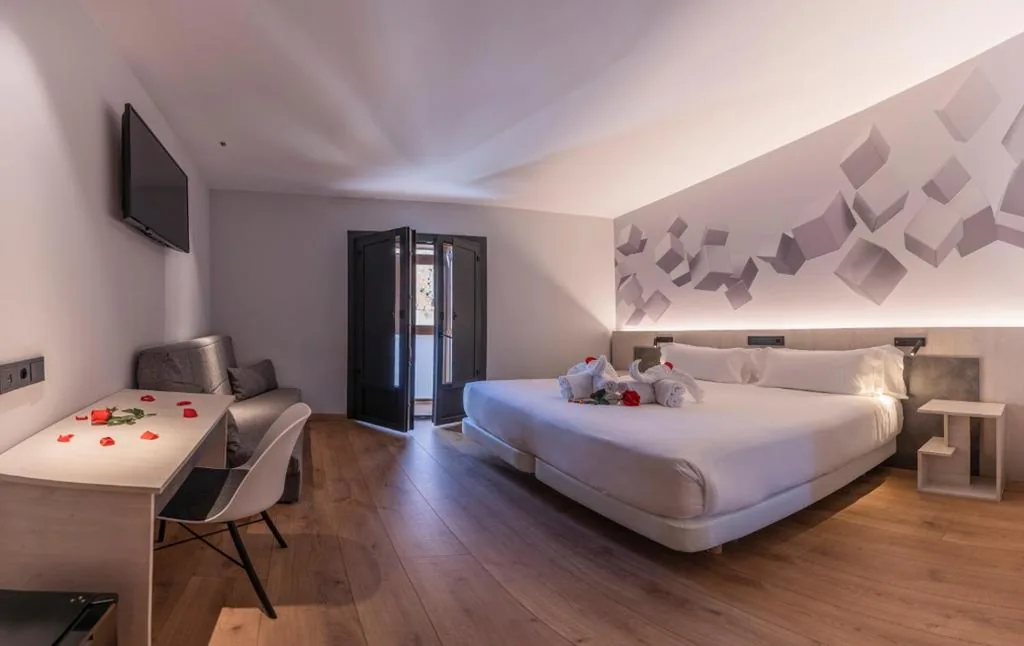 Quarto Duplo Deluxe com varanda - 1 ou 2 camas — Hotel NERU con Encanto