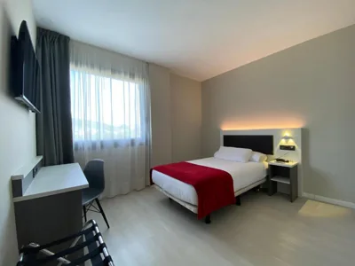 Hotel New Bilbao Airport — foto 5