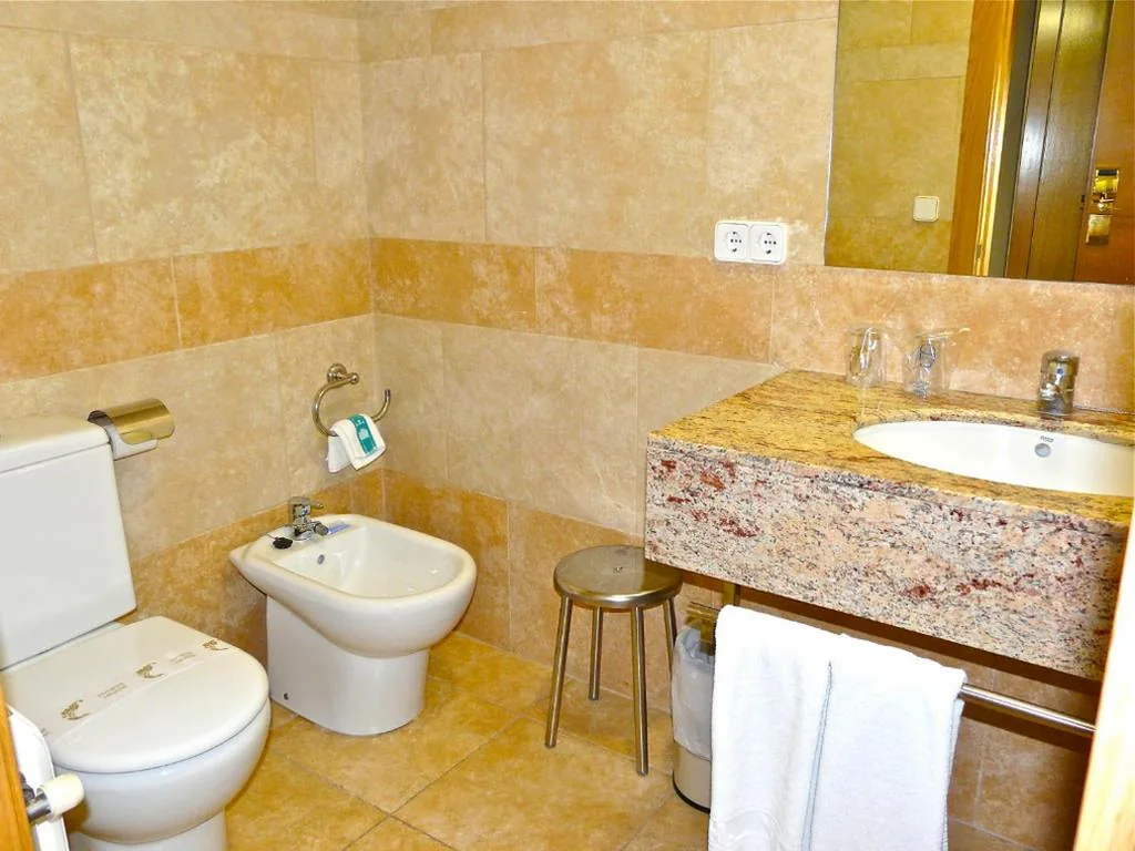 Habitación Familiar — Hotel Nice