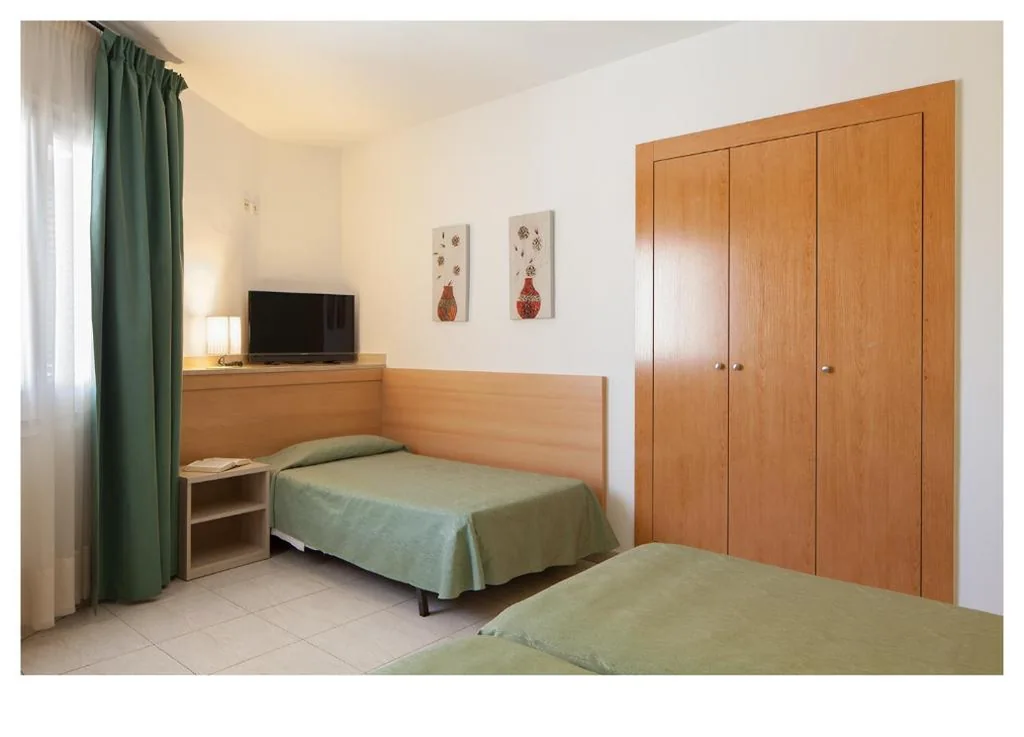 Habitación cuádruple — Hotel Ninays