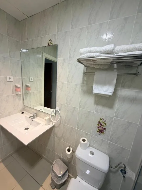Habitación Doble - 2 camas — Hotel Niza