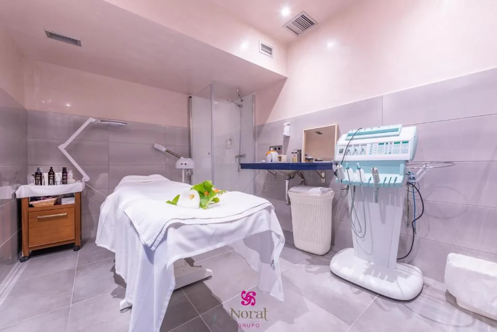 Doppelzimmer mit Spa-Paket — Hotel Norat Marina & Spa 4* Superior