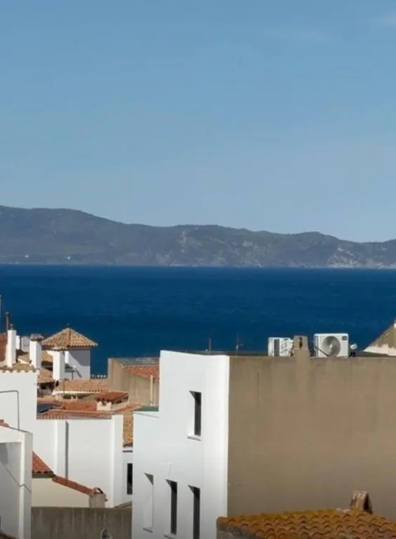 Camera con letto matrimoniale e balcone — Hotel Nou Roser