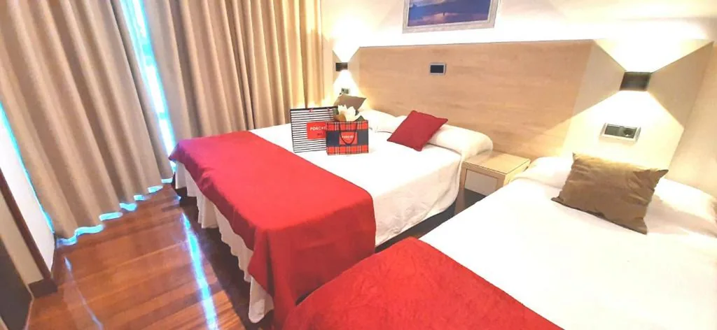Habitación Triple — Hotel Nueva Plaza