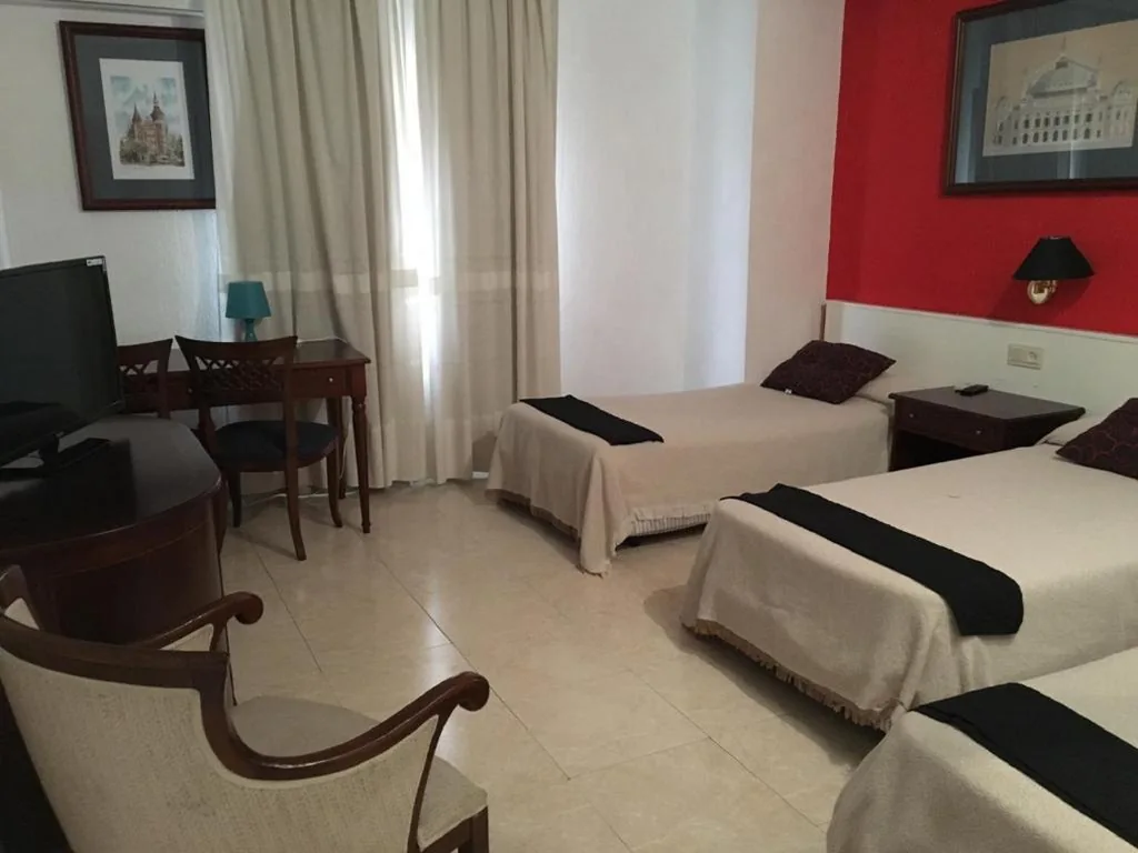 Dreibettzimmer — Hotel Nuevo Ara