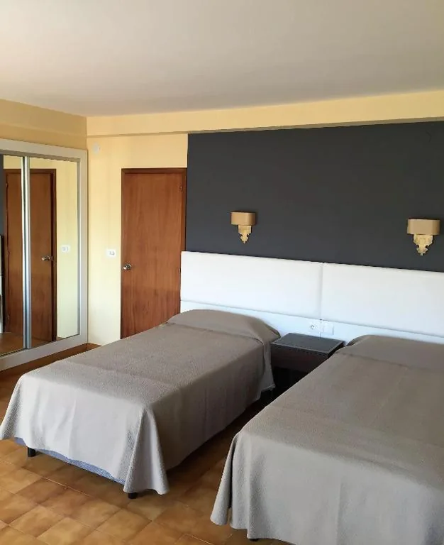 Camera matrimoniale accessibile alle persone con mobilità ridotta — Hotel Nuevo Cachalote