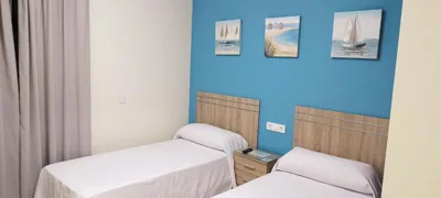 HOTEL NUEVO ESPARTINAS — Foto 10