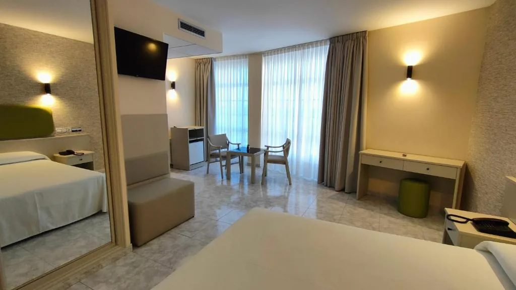Quarto com cama de casal e vista mar — Hotel Nuevo Lanzada