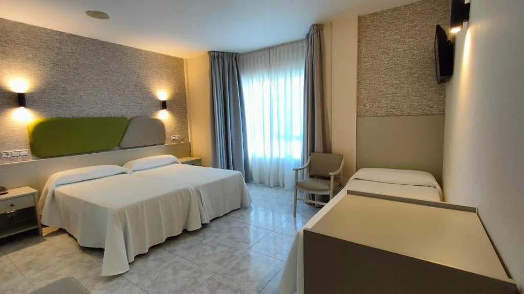 Quarto Triplo Deluxe — Hotel Nuevo Lanzada