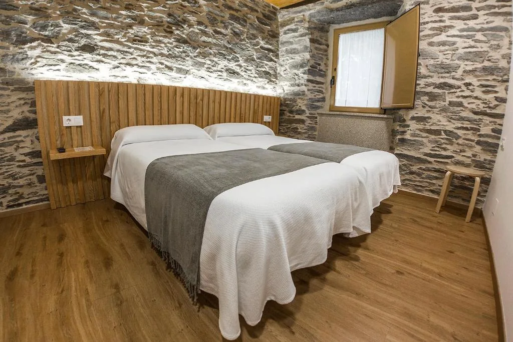 Chambre Double Supérieure - 2 lits — Hotel O Pozo