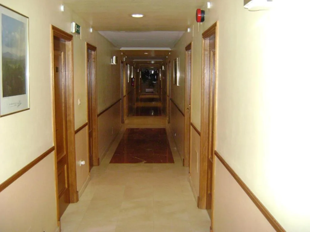 Habitación Doble - 2 camas — Hotel O Xardín