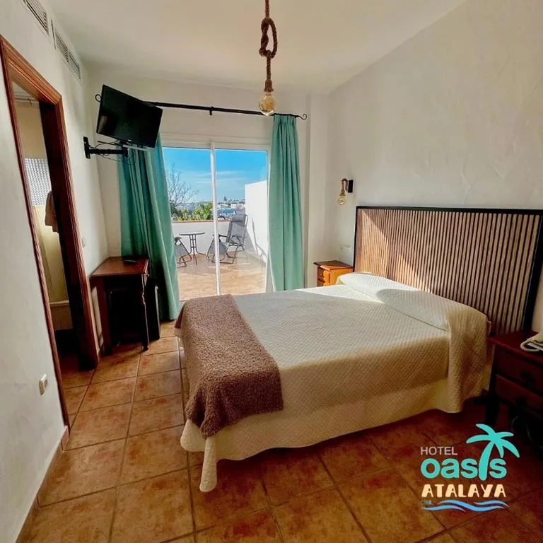Quarto Duplo com terraço — Hotel Oasis Atalaya
