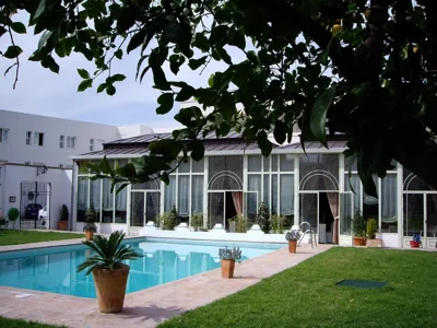 Hotel Oasis con parking incluido — Foto 3
