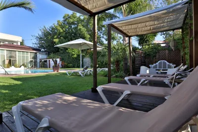 Hotel Oasis con parking incluido — Foto 5