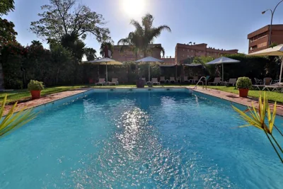 Hotel Oasis con parking incluido — Foto 8