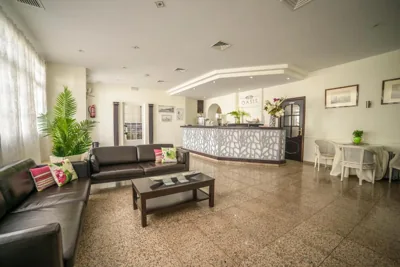 Hotel Oasis Familiar — Foto 2