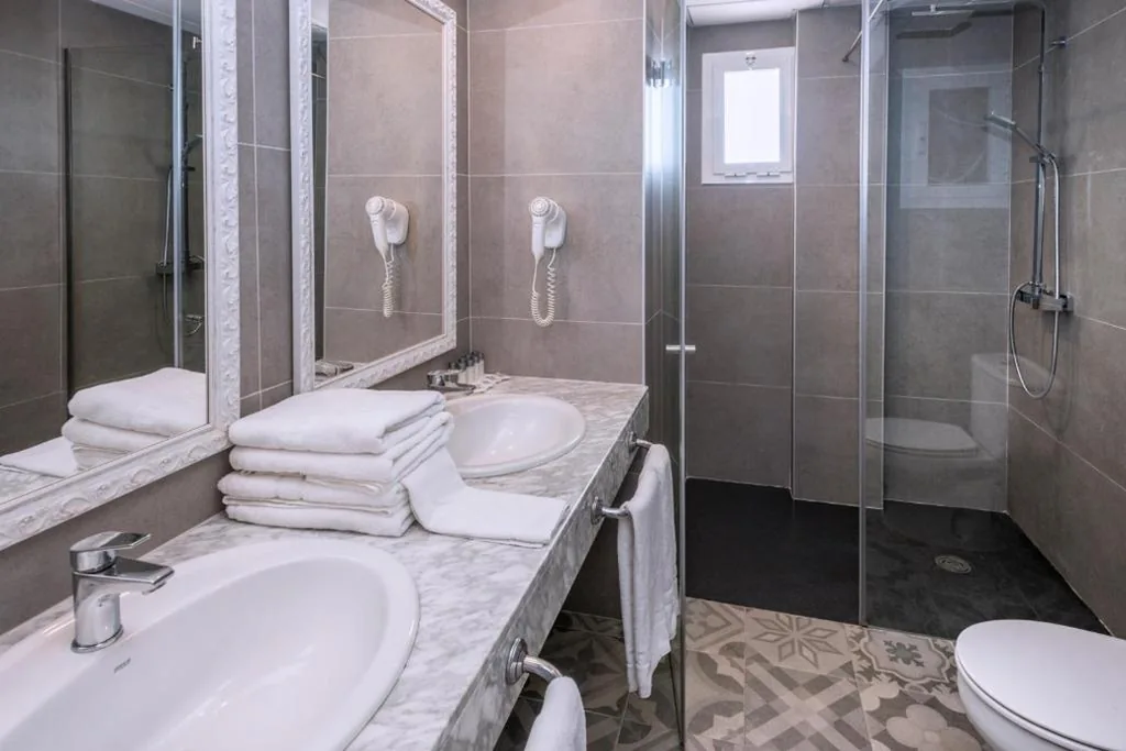 Habitación Familiar — Hotel Oasis Park Splash