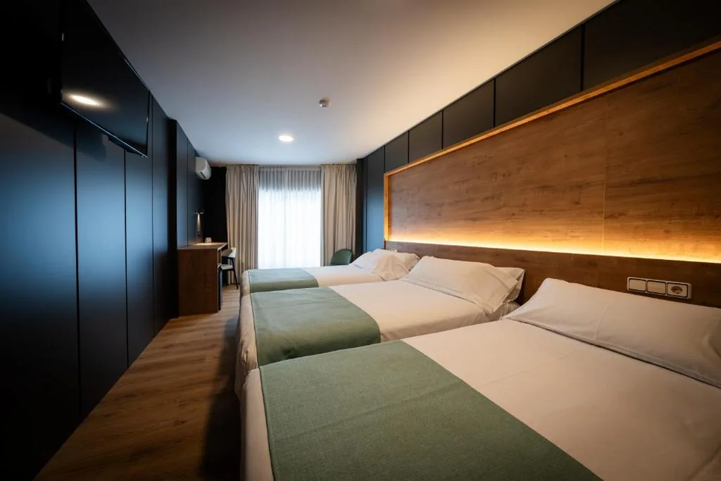 Driepersoonskamer — Hotel Oca Insua Costa da Morte
