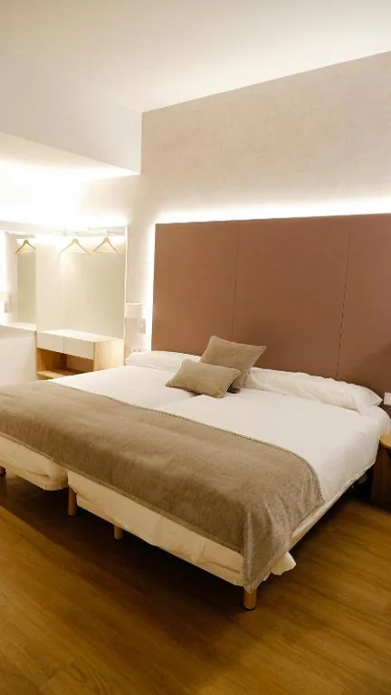 Habitación Doble con ducha - 1 o 2 camas — Hotel Ocamiño