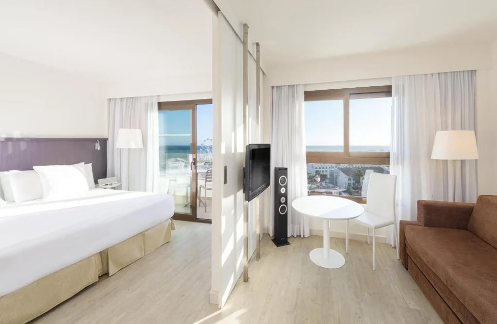 Puerto Marinaスイート（海を一部望む） — Hotel Ocean House Costa del Sol by Grupotel
