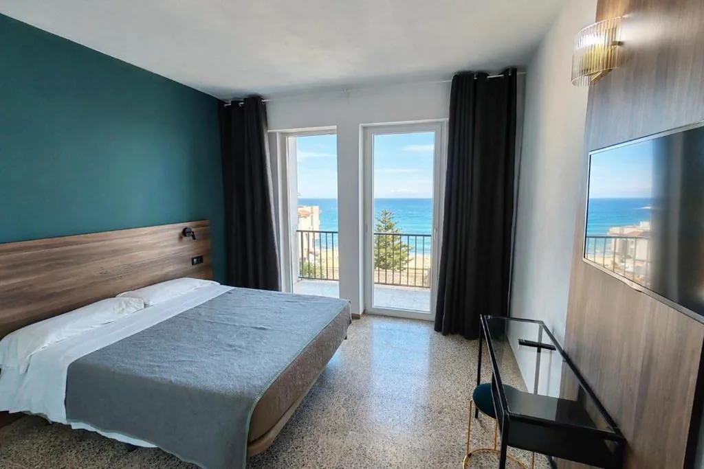 Habitación Doble con vistas al mar — Hotel OCTOPUS