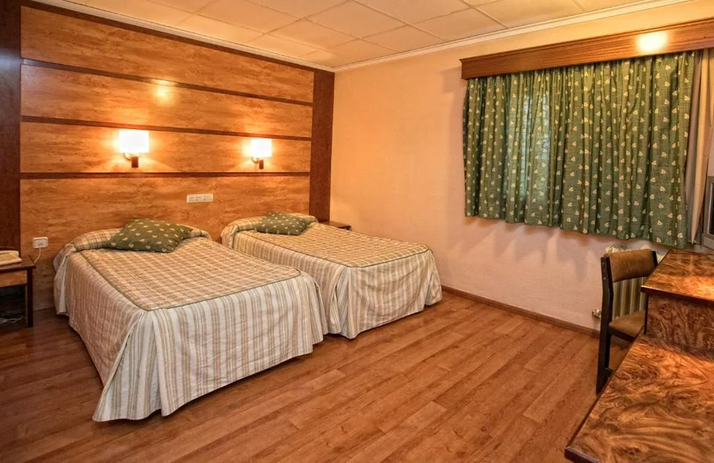 Habitación Doble - 1 o 2 camas — Hotel Odon